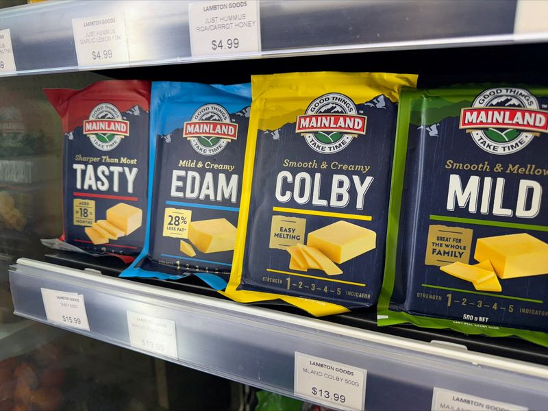 Fonterra lifts annual earnings outlook, cautions on Middle East shipping risks